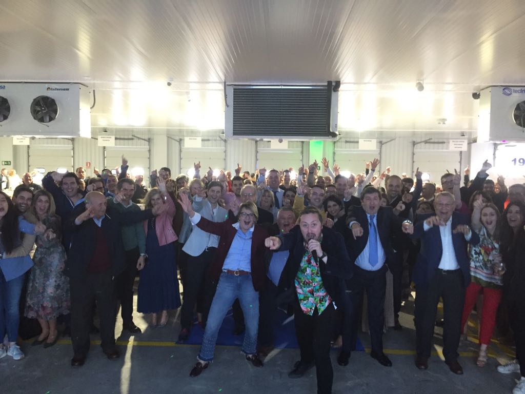 presentador evento transfrio